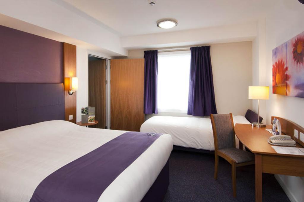 Premier Inn Liverpool Albert Dock Номер фото